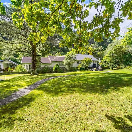 Pinehaven Cottage Upper Hutt Esterno foto