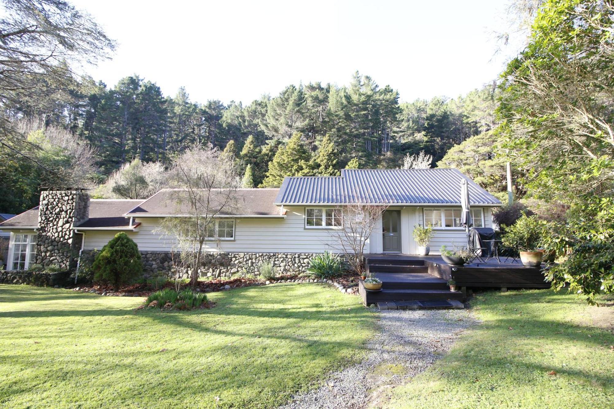 Pinehaven Cottage Upper Hutt Esterno foto