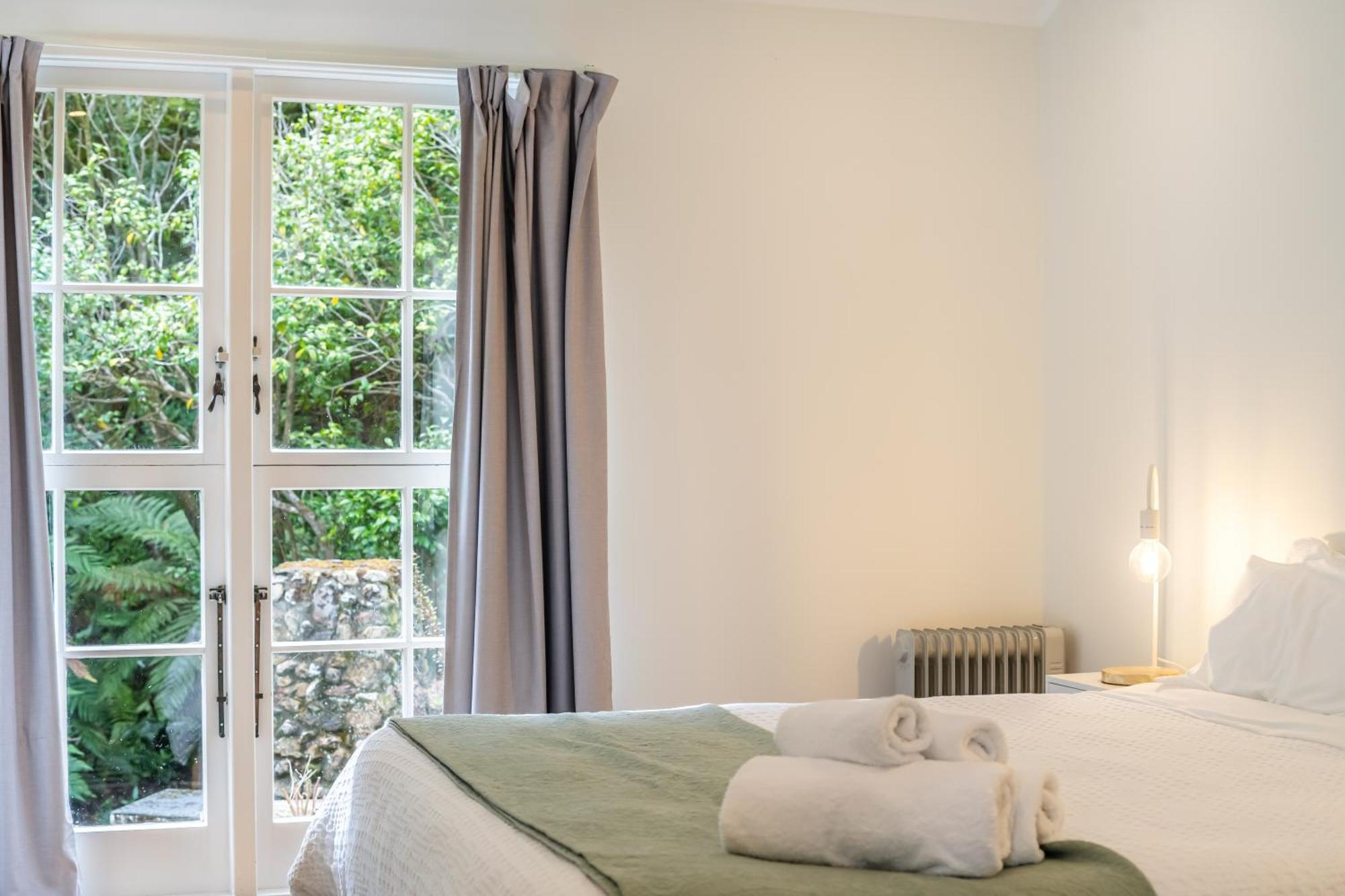 Pinehaven Cottage Upper Hutt Esterno foto
