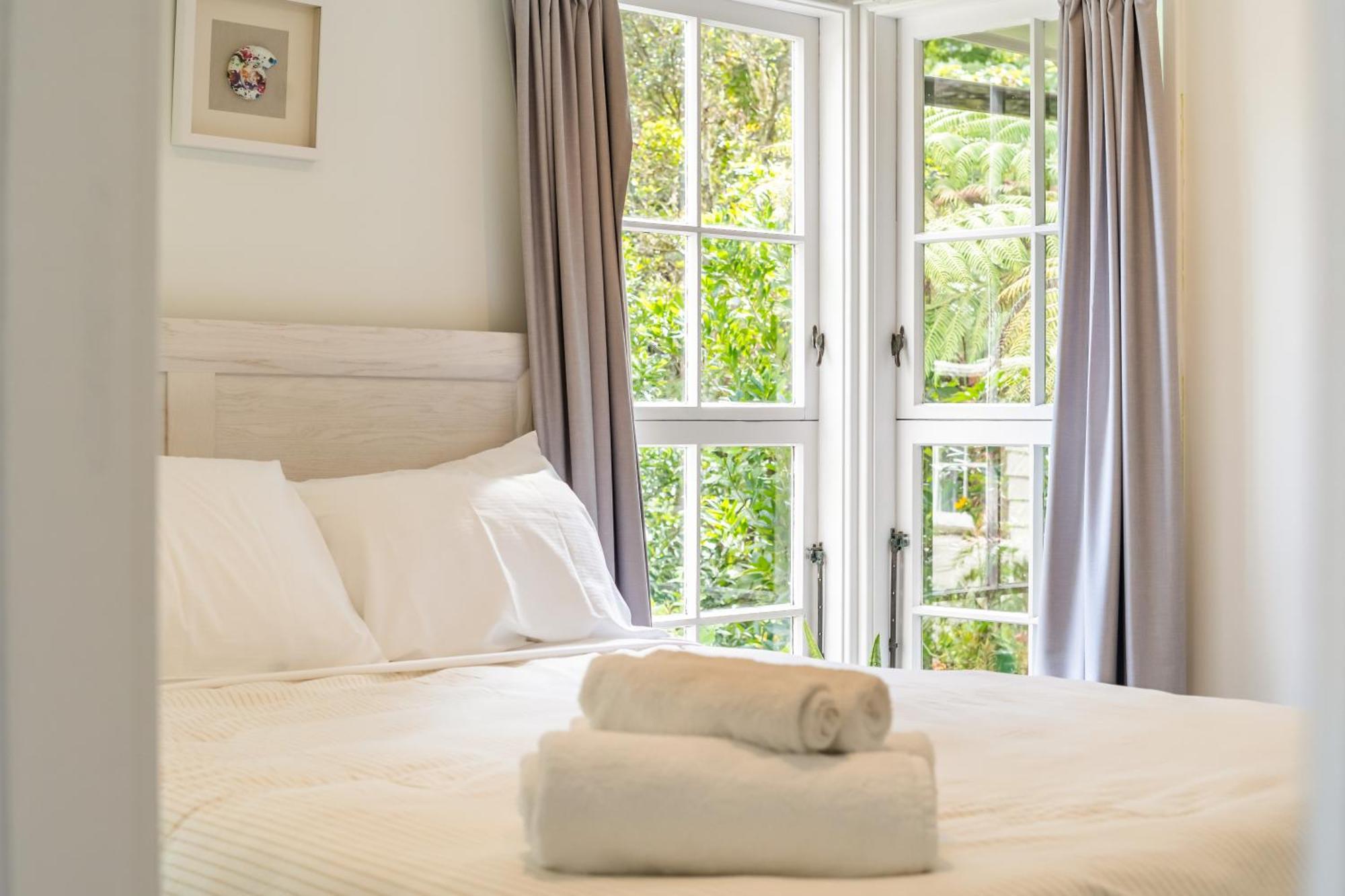 Pinehaven Cottage Upper Hutt Esterno foto